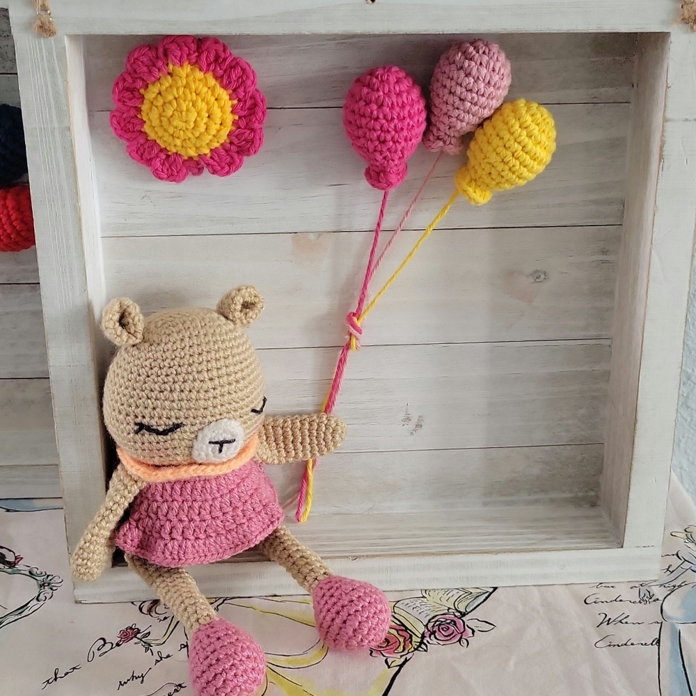 Frame Handmade Crochet Bear with Balloons - Pink and Yellow NEW